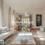 Rent 6 bedroom apartment of 364 m² in Milan