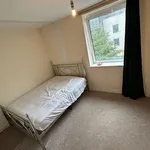 Rent 3 bedroom flat in Brighton