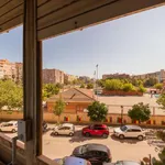 Rent a room of 95 m² in valencia