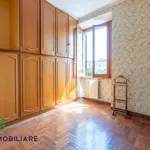 Rent 9 bedroom apartment of 200 m² in Roma