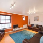 Rent 2 bedroom flat in Glasgow