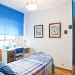 Rent 3 bedroom apartment of 120 m² in madrid