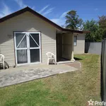 Rent 2 bedroom apartment in  Kootingal NSW 2352                        