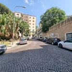 Affitto 2 camera appartamento di 45 m² in Napoli