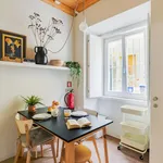 Rent 1 bedroom apartment of 40 m² in Lisbon