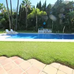 Rent 3 bedroom apartment of 280 m² in Marbella