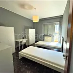 Rent 4 bedroom apartment of 100 m² in Genova