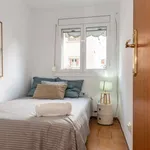 Rent 3 bedroom apartment of 65 m² in barcelona