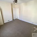 Rent 2 bedroom flat in Mole Valley