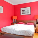 Rent a room of 110 m² in lisbon