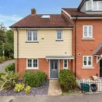 Rent 3 bedroom flat in Tonbridge and Malling