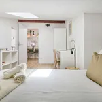 Rent a room in lisbon