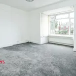 Rent 3 bedroom flat in Yorkshire And The Humber