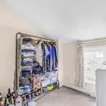 Rent 2 bedroom flat in London