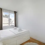 Rent 1 bedroom apartment of 409 m² in Paris