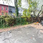 Rent 4 bedroom apartment in Brooklyn