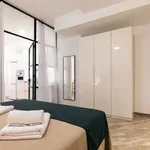 Rent 1 bedroom apartment of 44 m² in Valencia