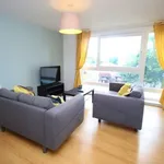 Rent 2 bedroom flat in Glasgow