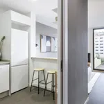 Rent 2 bedroom apartment of 65 m² in Barcelona