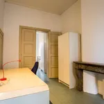 Rent a room of 250 m² in brussels