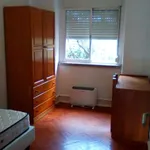 Rent a room in lisbon