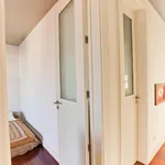 Rent 4 bedroom apartment in Lisbon