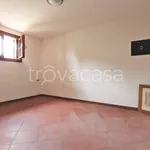 Rent 5 bedroom house of 327 m² in Castegnero