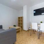 Rent a room of 120 m² in valencia