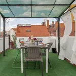 Rent 3 bedroom apartment of 180 m² in madrid