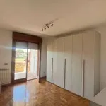 Rent 4 bedroom apartment of 80 m² in Rome