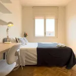 Rent a room of 280 m² in barcelona