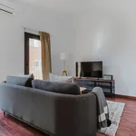 Alquilo 1 dormitorio apartamento de 710 m² en Barcelona