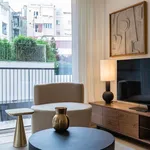 Rent 1 bedroom apartment of 893 m² in Lisbon