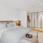 Rent 4 bedroom flat in London