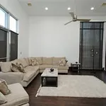 Rent 3 bedroom apartment of 299 m² in Houston