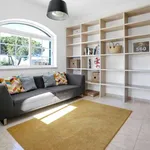 Rent 4 bedroom apartment of 234 m² in lisbon