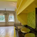 Rent 5 bedroom house in South East England