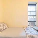 Rent 1 bedroom apartment in Crown Heights