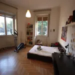 Rent a room of 161 m² in Milan