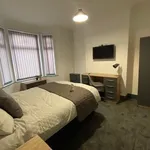 Rent 5 bedroom house in Crewe