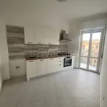 Affitto 3 camera appartamento di 104 m² in Pozzuoli