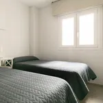 Rent 2 bedroom apartment of 646 m² in Málaga