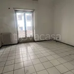 Affitto 10 camera appartamento di 212 m² in Catania