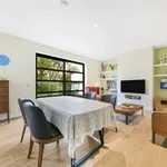 Rent 2 bedroom apartment in London