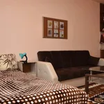 Rent 2 bedroom apartment of 65 m² in Център