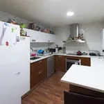 Rent a room of 260 m² in madrid