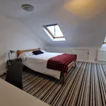 Rent 6 bedroom apartment in South East England