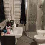 Rent 5 bedroom apartment of 80 m² in Adria