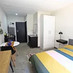 Rent 1 bedroom apartment in Johannesburg