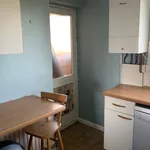 Rent 2 bedroom flat in East Midlands